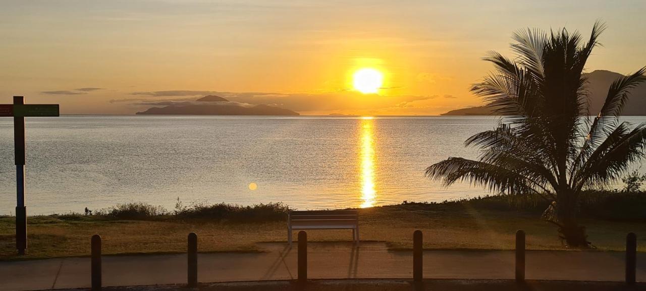 Cardwell Beachfront Motel מראה חיצוני תמונה