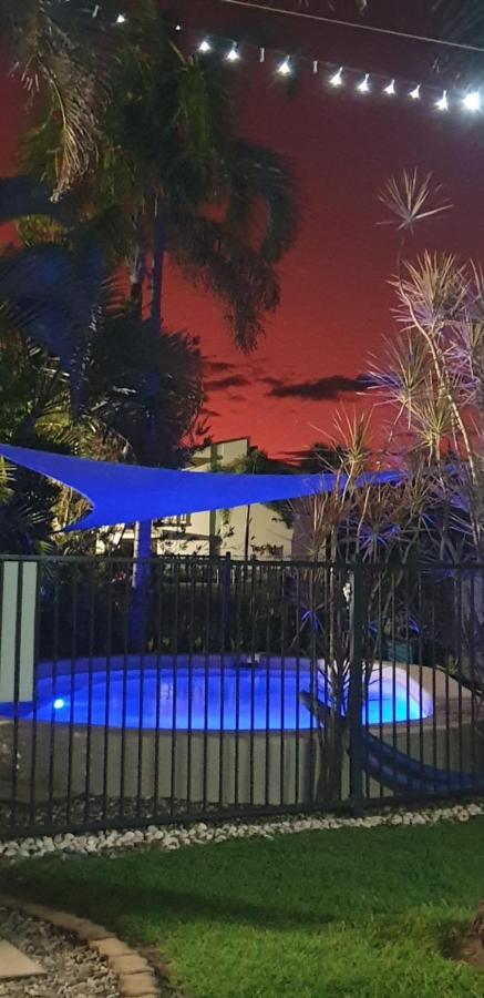 Cardwell Beachfront Motel מראה חיצוני תמונה