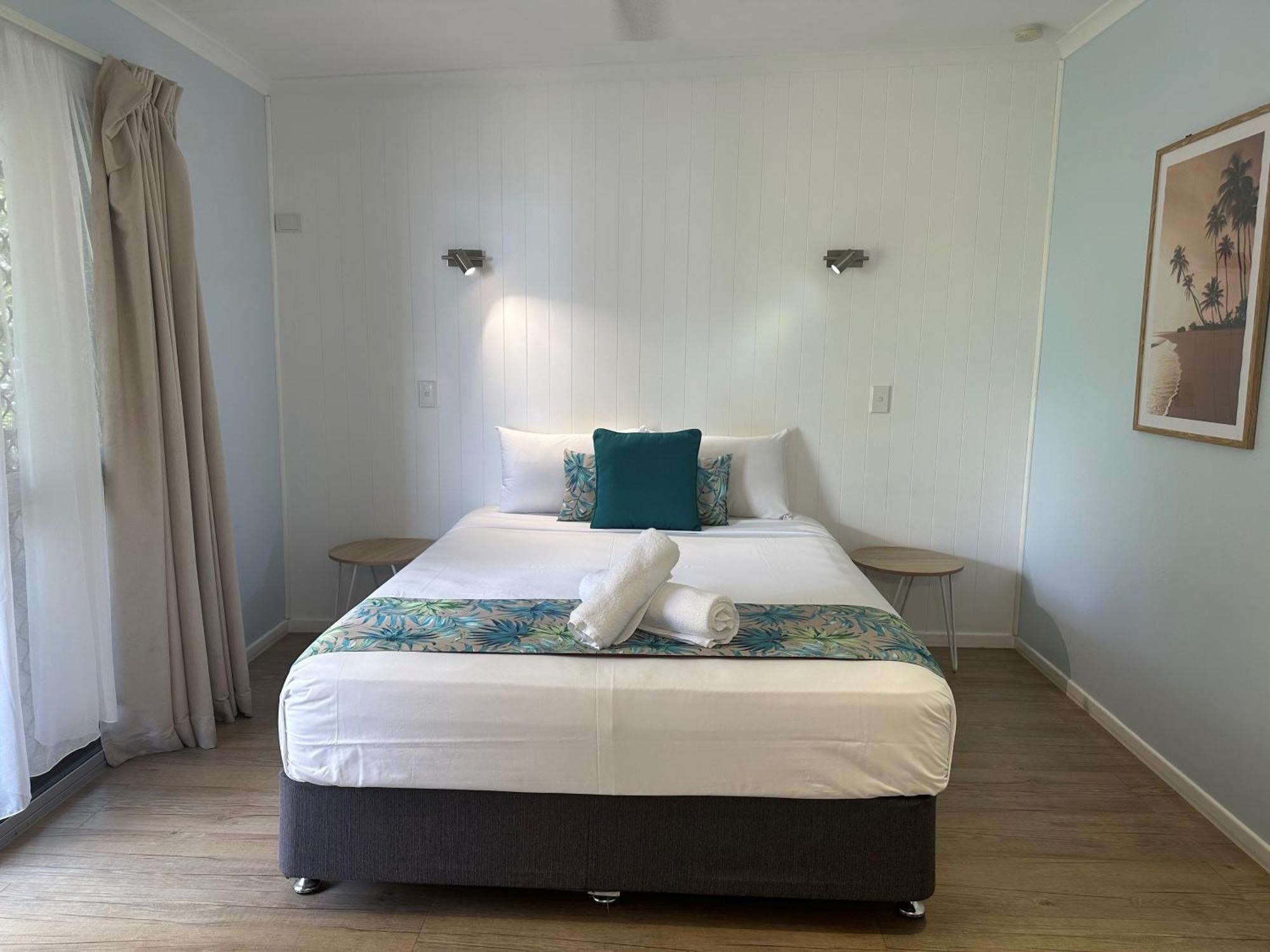 Cardwell Beachfront Motel מראה חיצוני תמונה