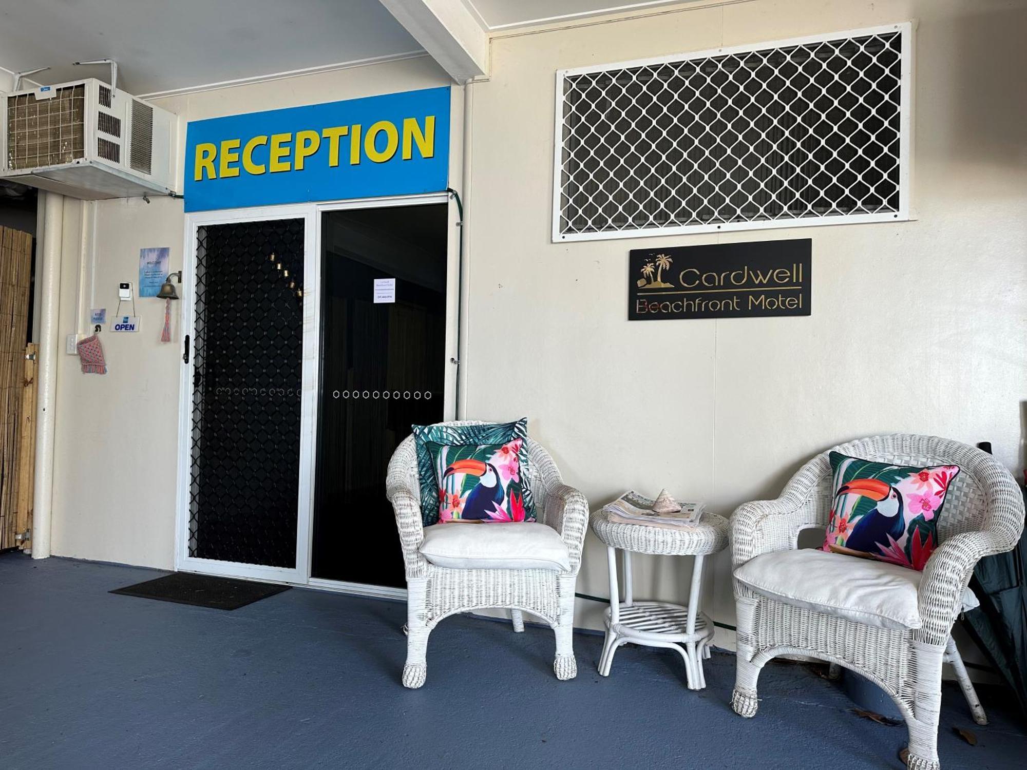 Cardwell Beachfront Motel מראה חיצוני תמונה