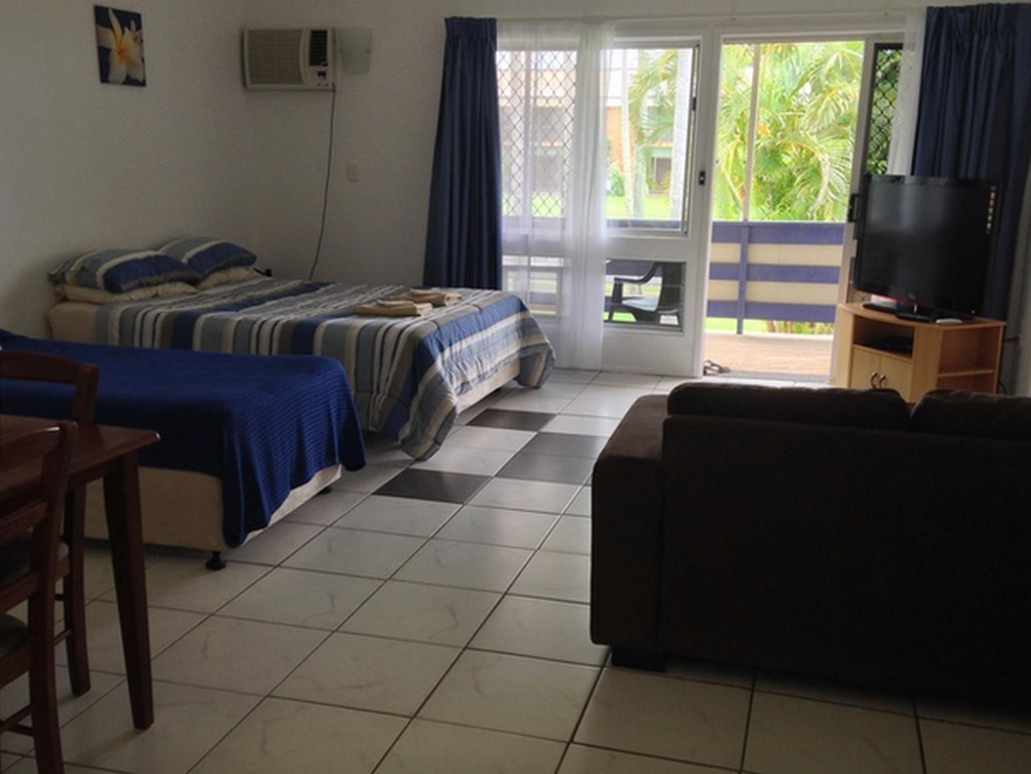 Cardwell Beachfront Motel מראה חיצוני תמונה