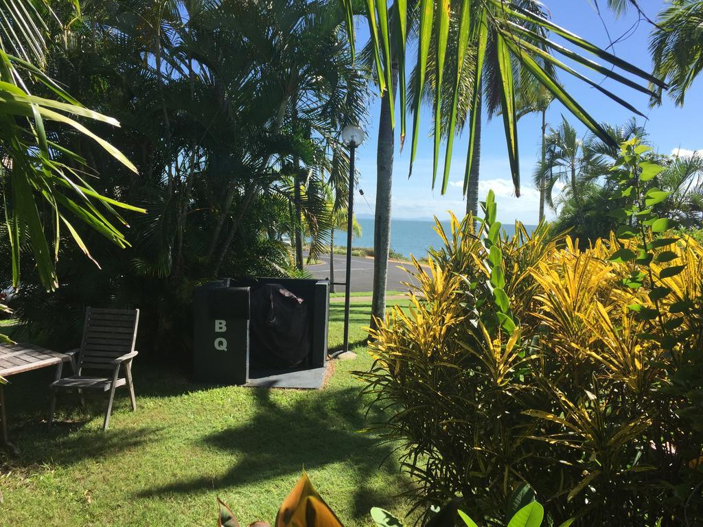 Cardwell Beachfront Motel מראה חיצוני תמונה