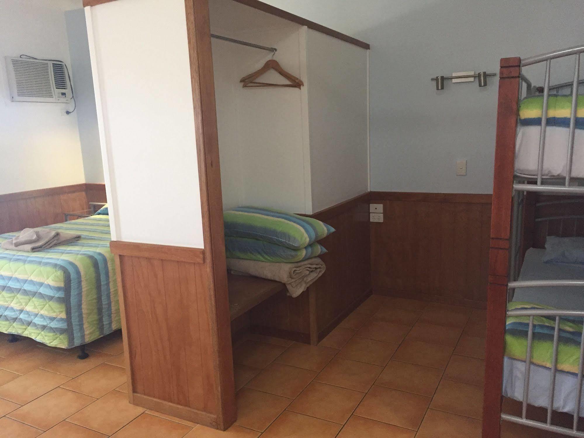 Cardwell Beachfront Motel מראה חיצוני תמונה
